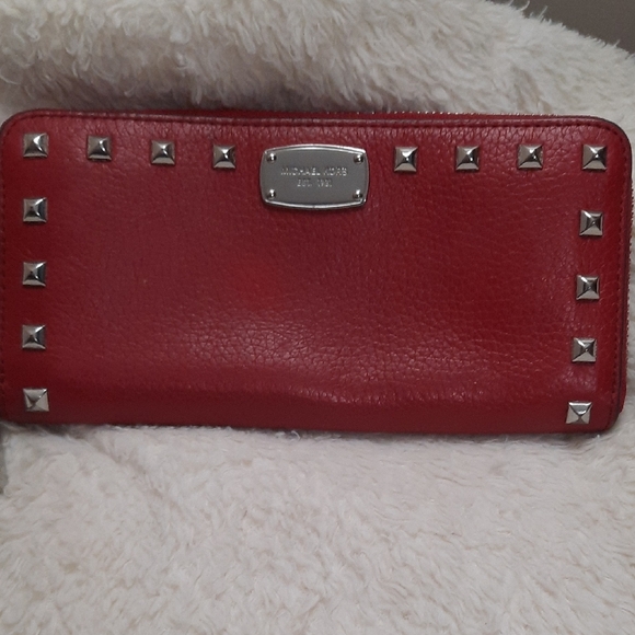 Michael Kors Red Wallet with Silver Studs - Picture 1 of 8